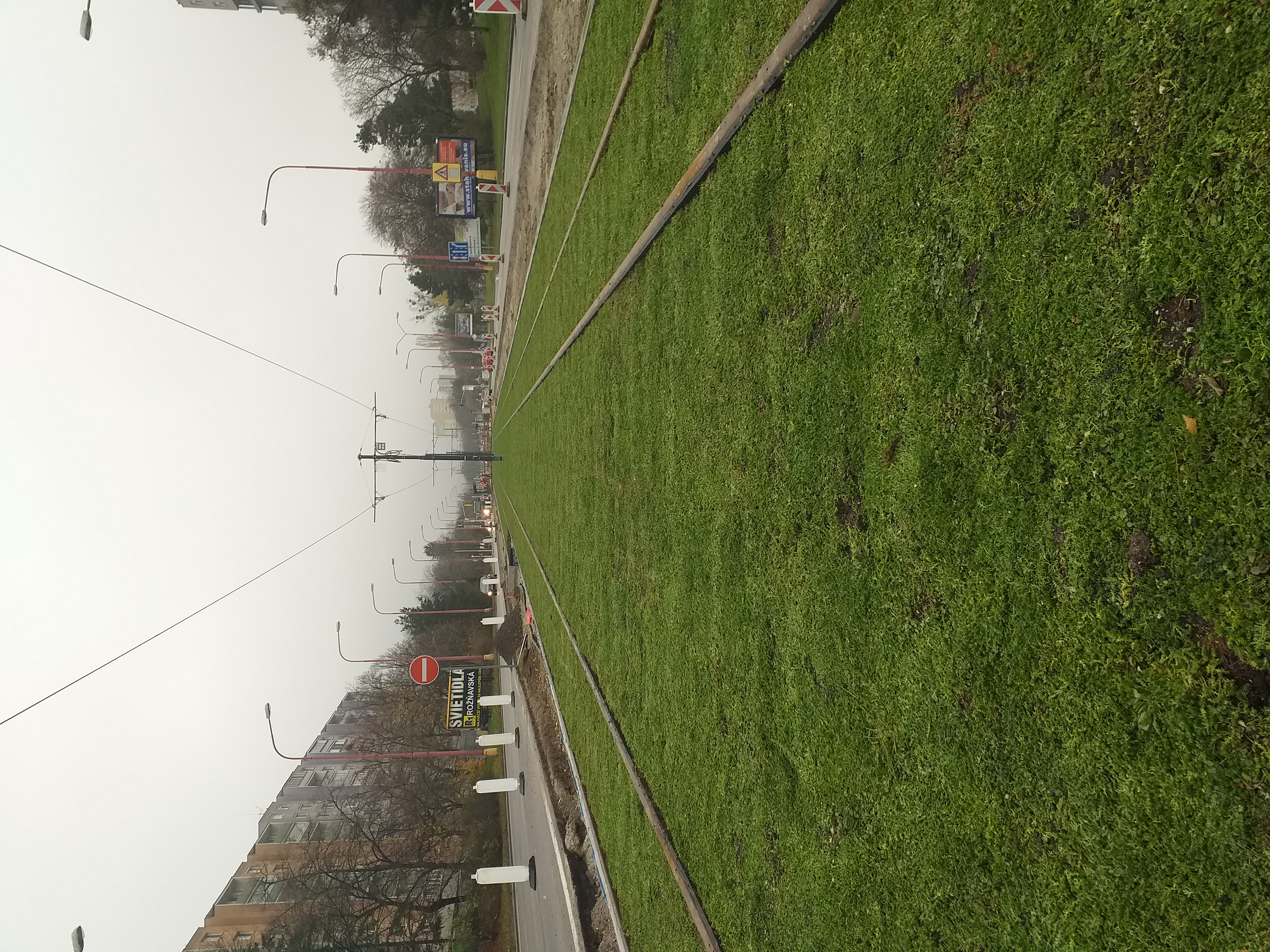 Tramvajová trať Dúbravsko – Karloveská radiála  - Železničné stavby