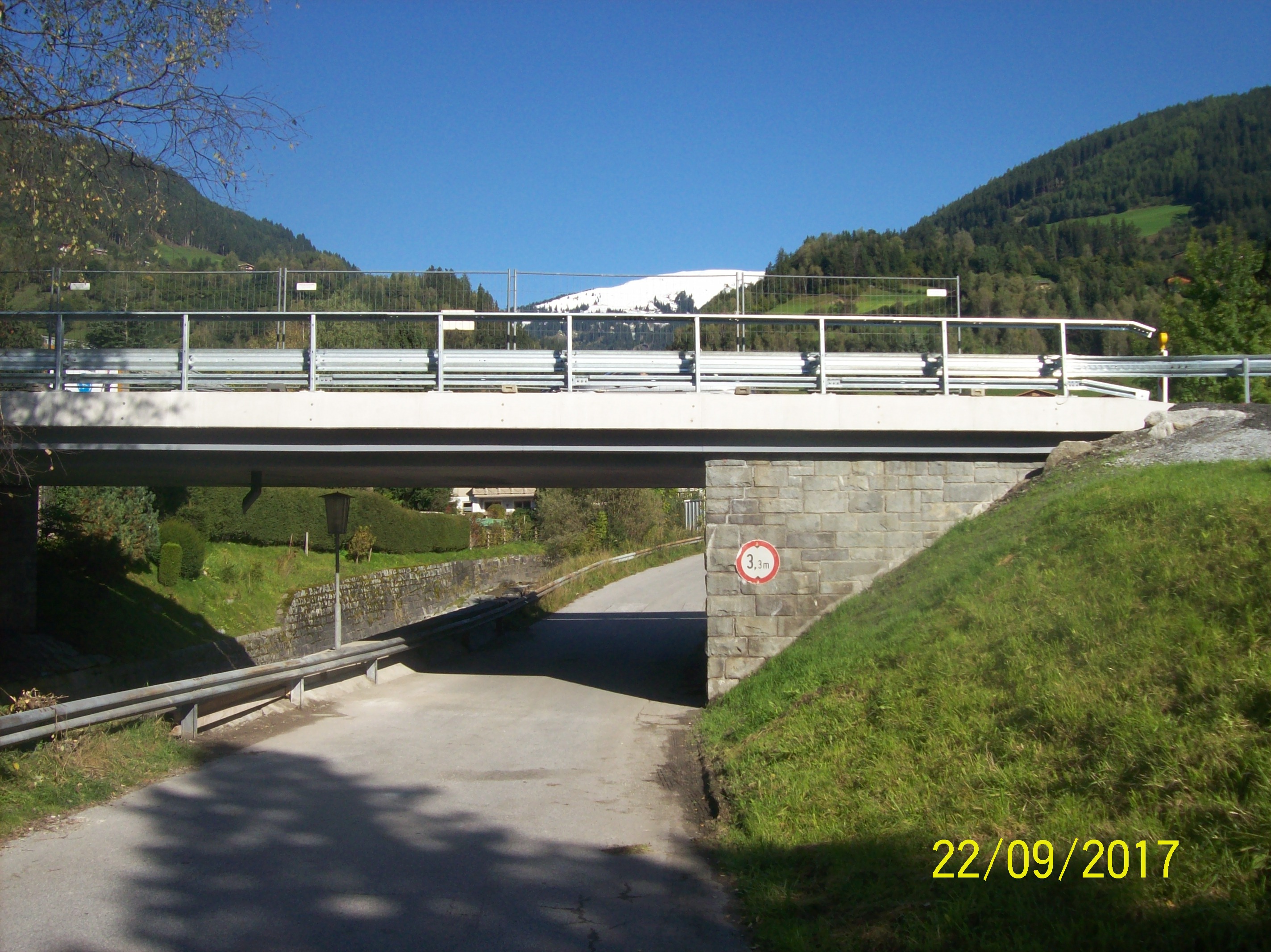 Mühlbachbrücken B165 in Mühlbach im Pinzgau - Výstavba ciest a mostov