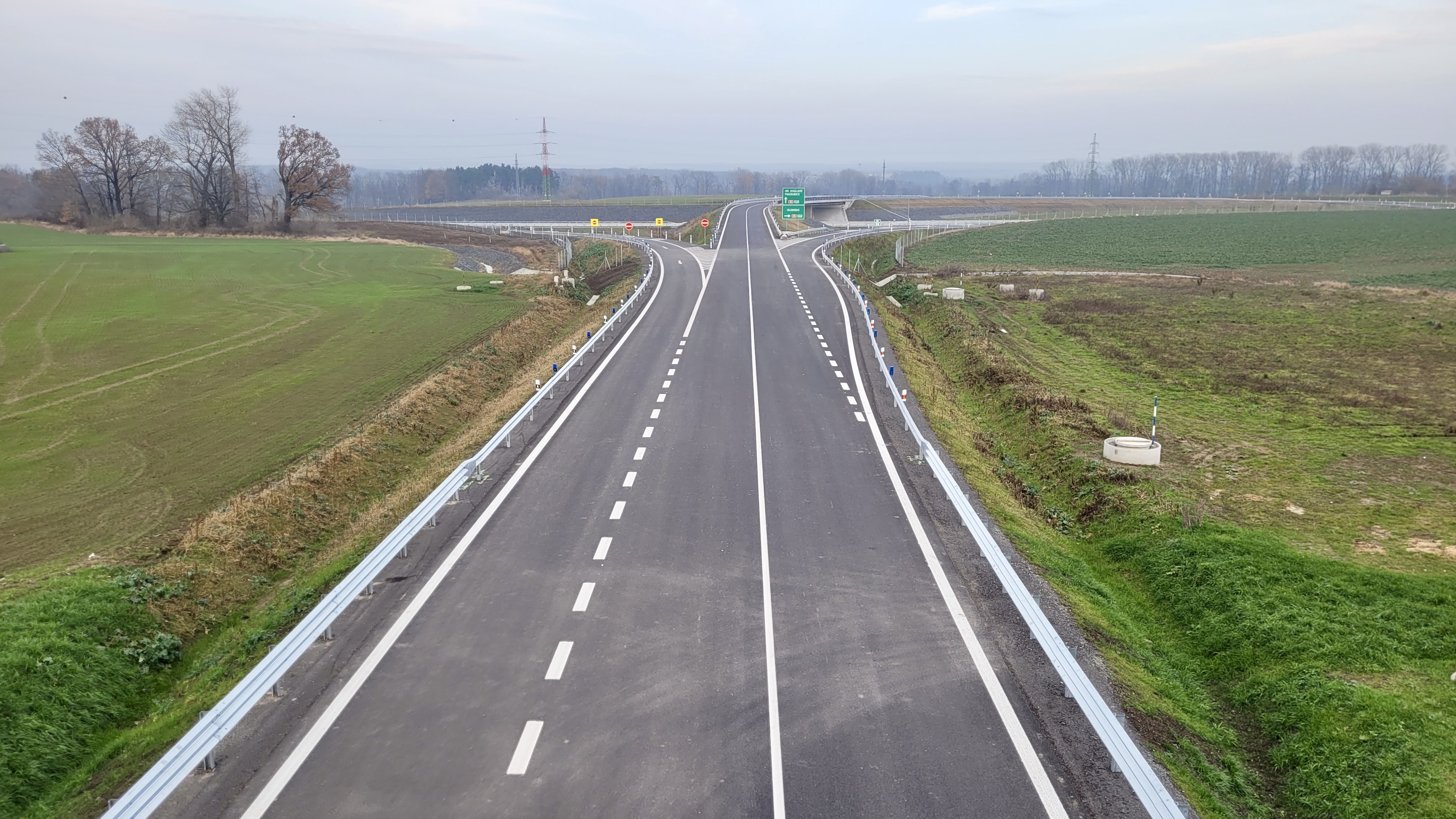 Dálnice D35 – výstavba úseku Ostrov–Časy - Výstavba ciest a mostov