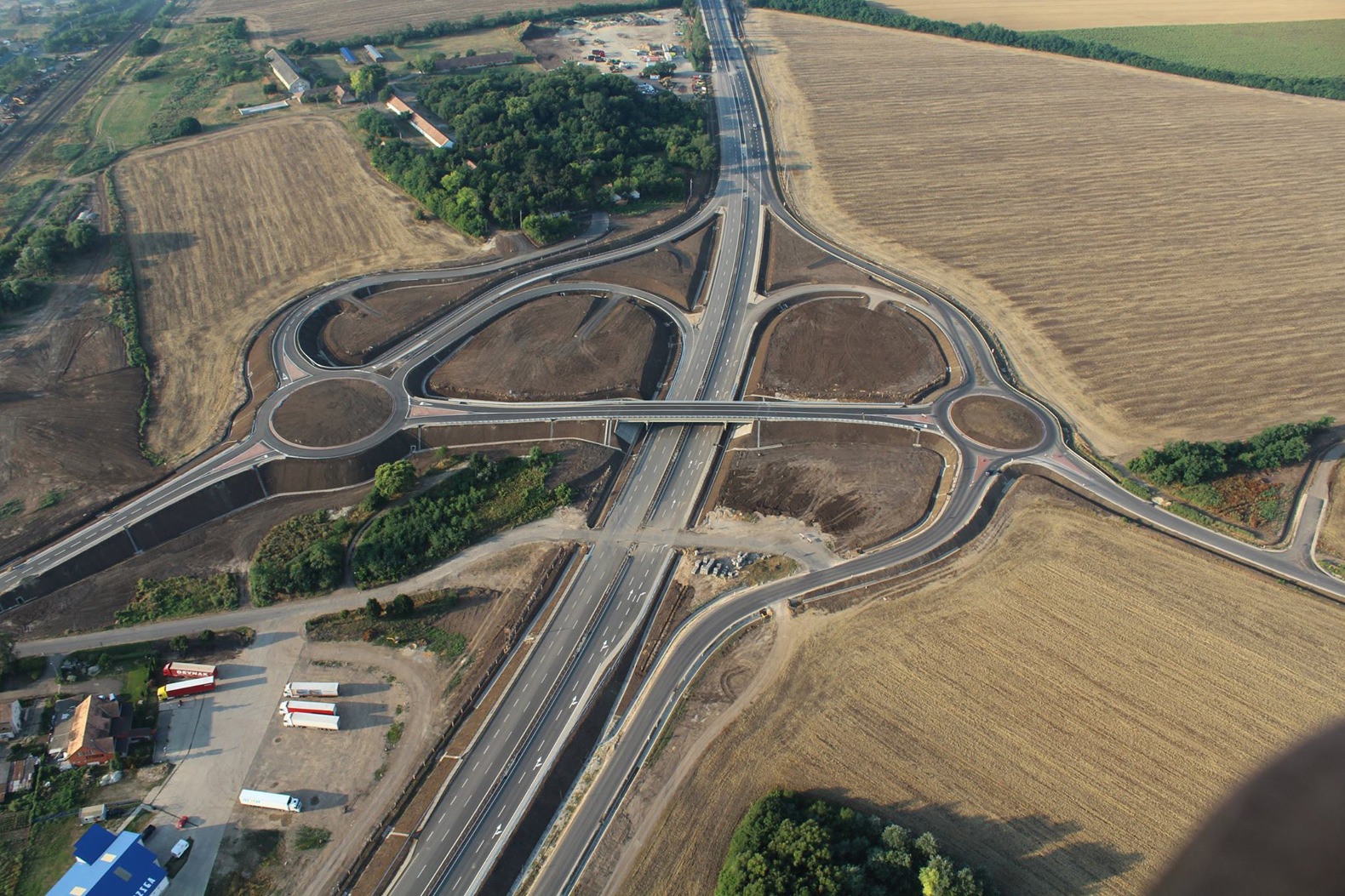 21.sz. főút négynyomúsítása  - Výstavba ciest a mostov