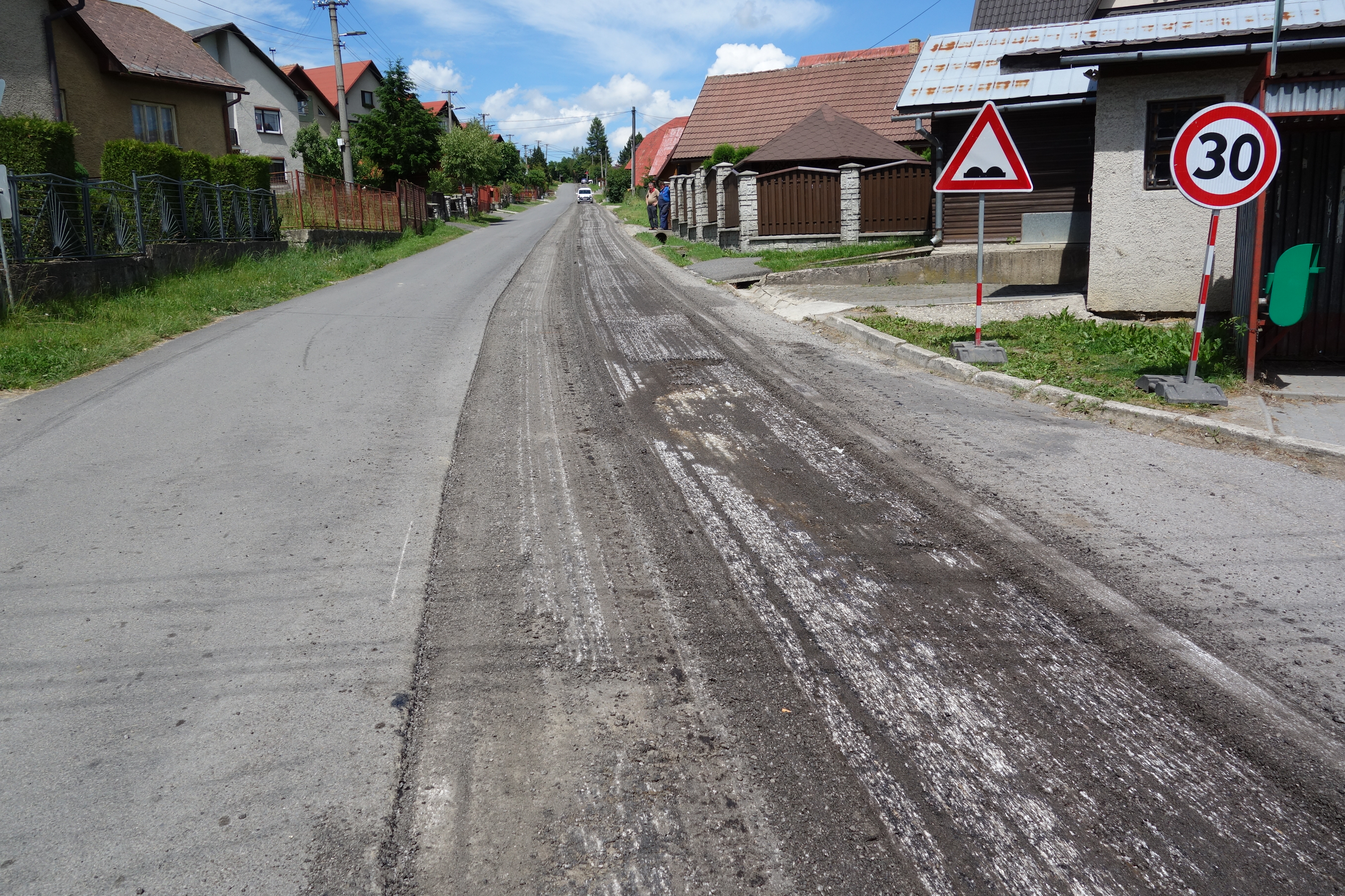 Rekonštrukcia cesty III/2284 Hruštín - Vaňovka - Výstavba ciest a mostov