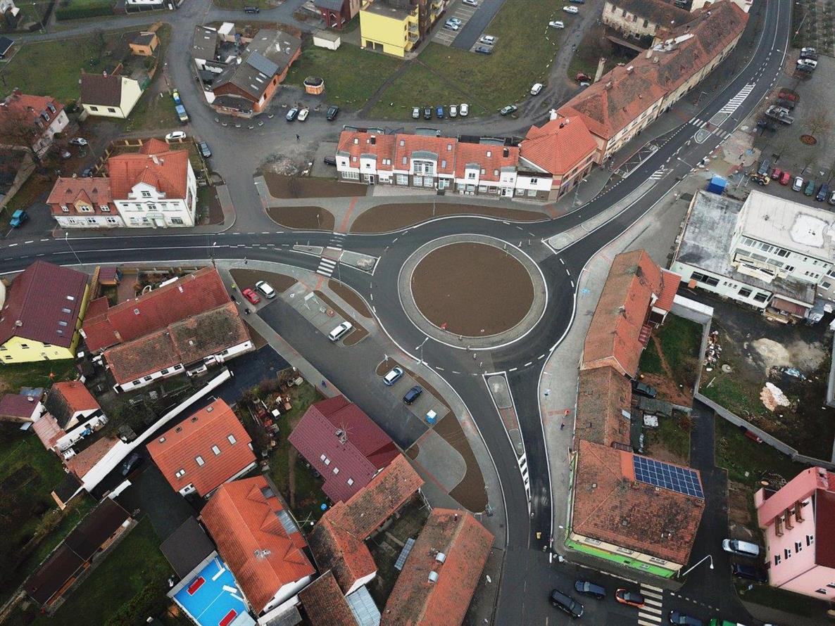 Silnice I/26 – rekonstrukce průtahu obcí Stod - Výstavba ciest a mostov
