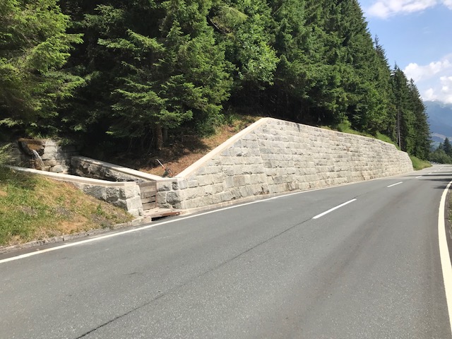 Mauersanierung an der Gerlos Alpenstraße in Krimml - Výstavba ciest a mostov