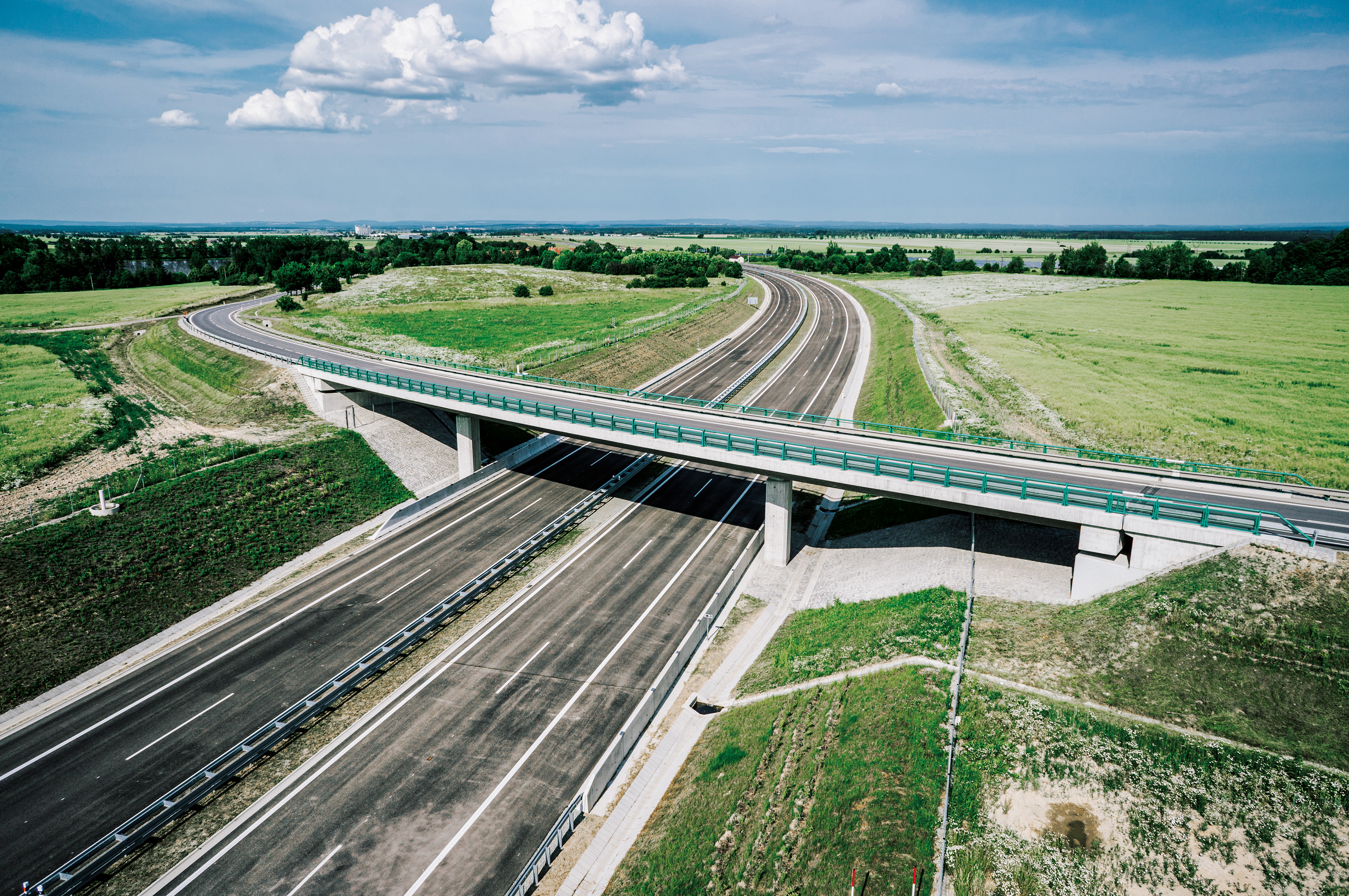 Dálnice, D3 Bošilec - Ševětín - Výstavba ciest a mostov