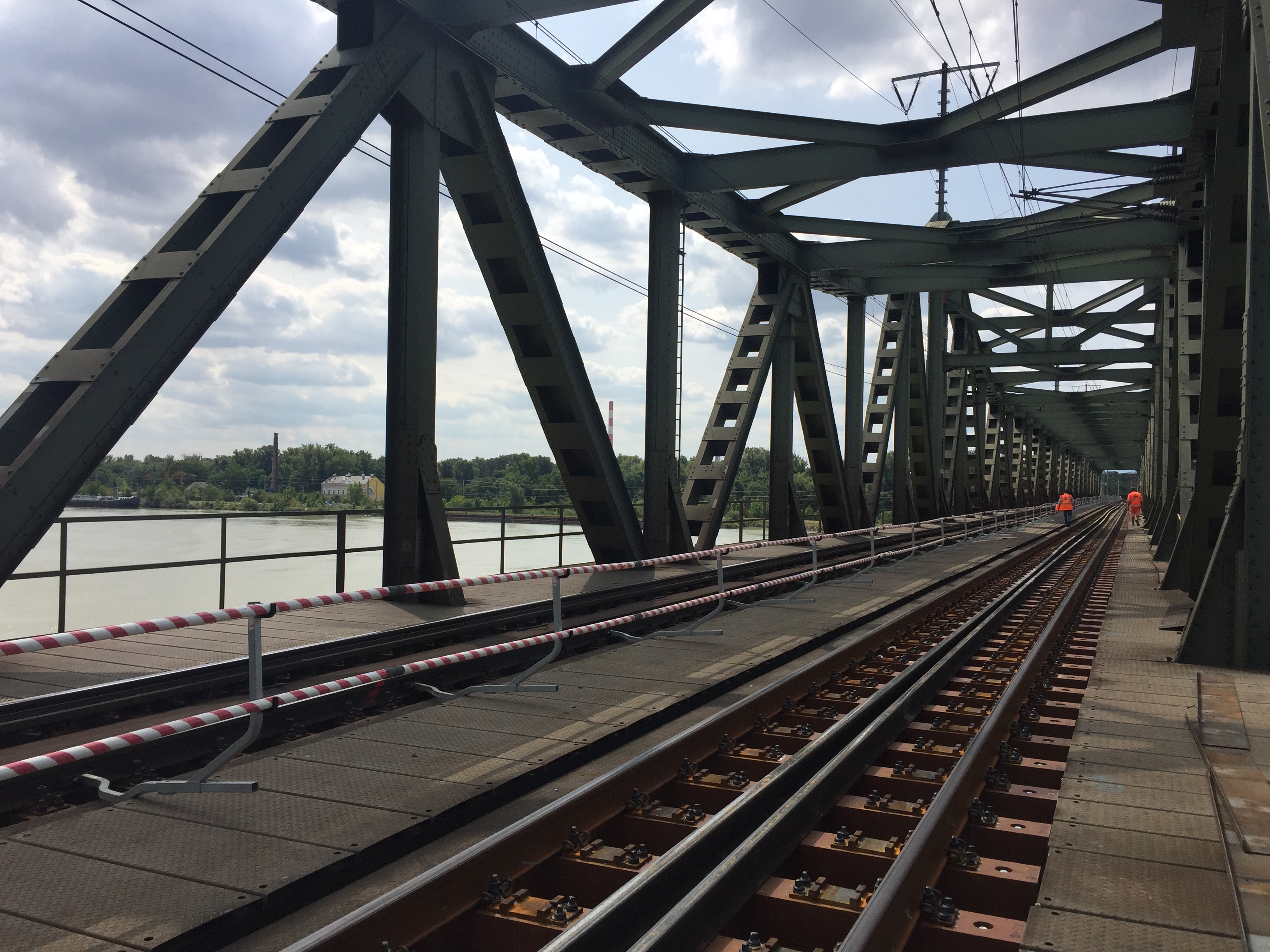 Brückenholztausch FFU Ostbahnbrücken - Železničné stavby