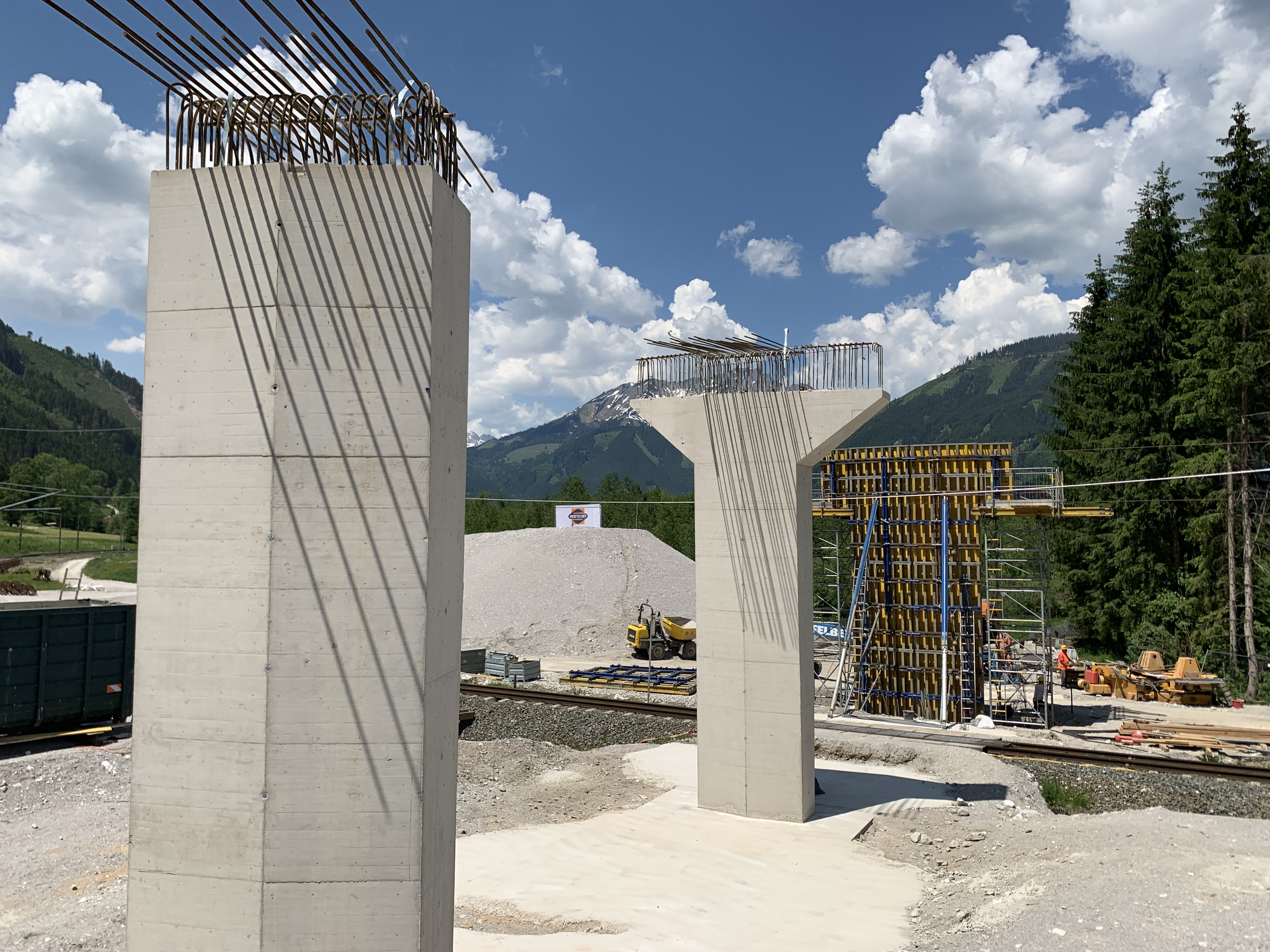 Überfahrtsbrücke Frauenberg - Výstavba ciest a mostov