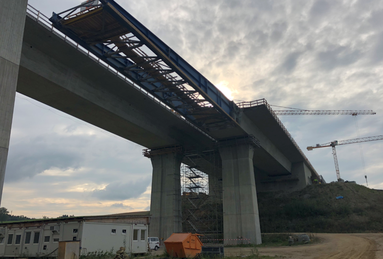 A94 Ornautalbrücke - Výstavba ciest a mostov