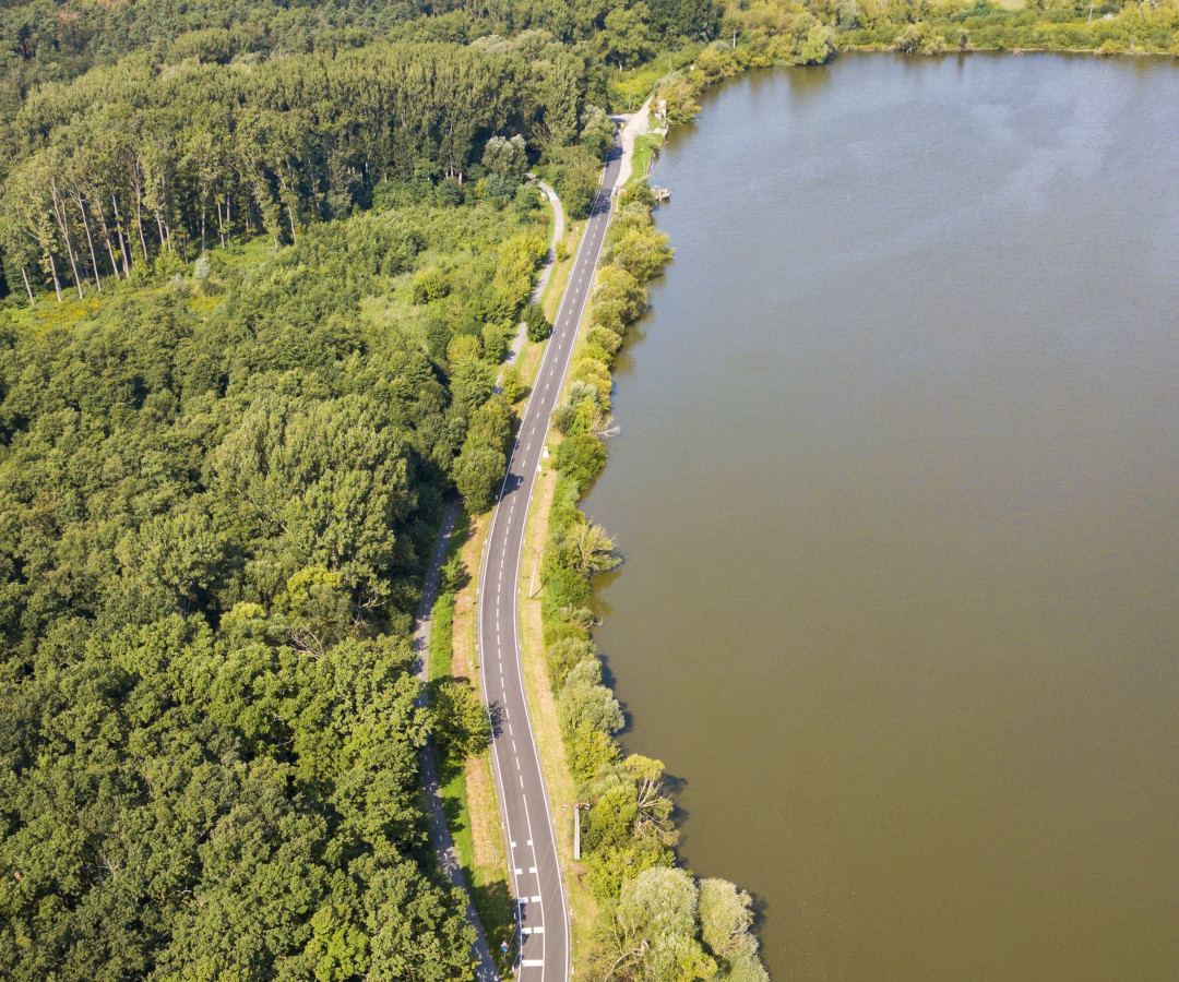 Silnice III/4254 – rekonstrukce úseku Mutěnice–Dubňany - Výstavba ciest a mostov