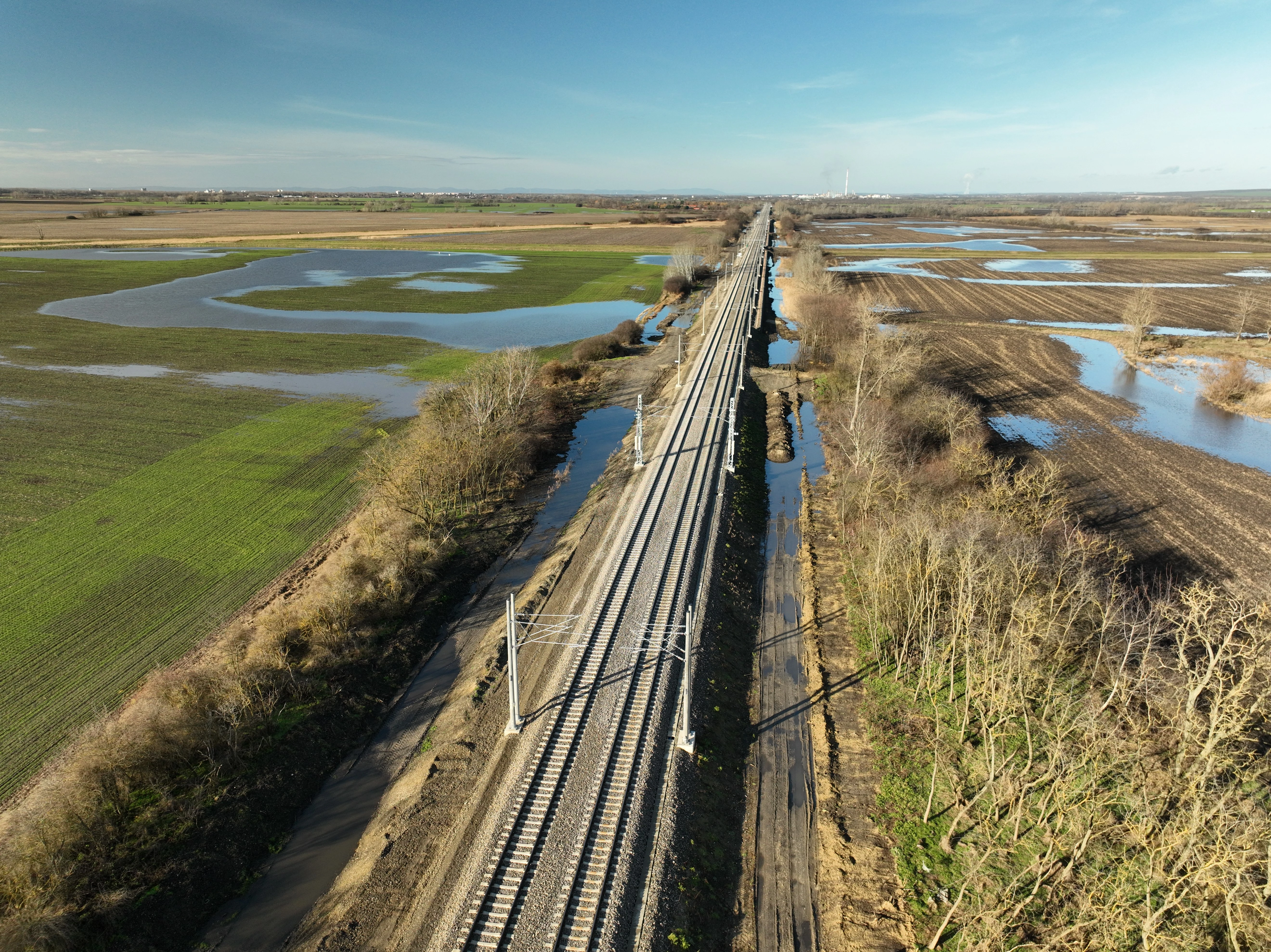 Trnovec Nad Váhom (2)