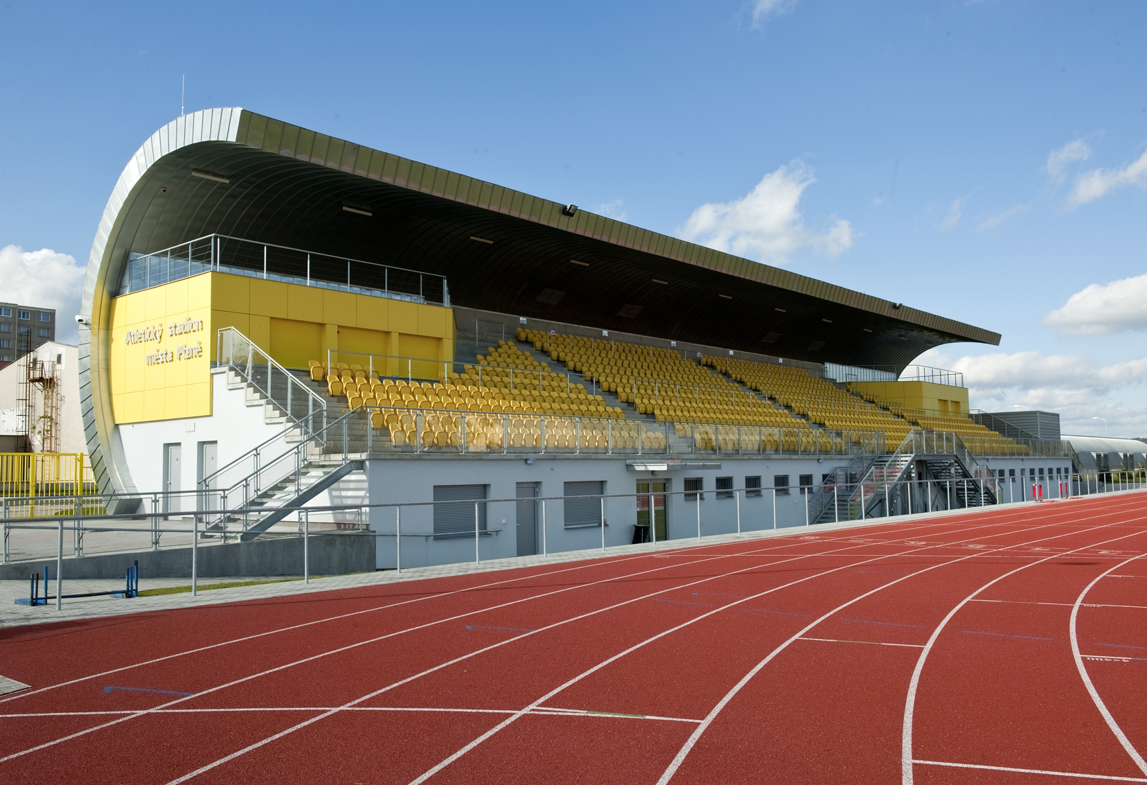 Plzeň - atletický stadion Skvrňany - Pozemné stavby