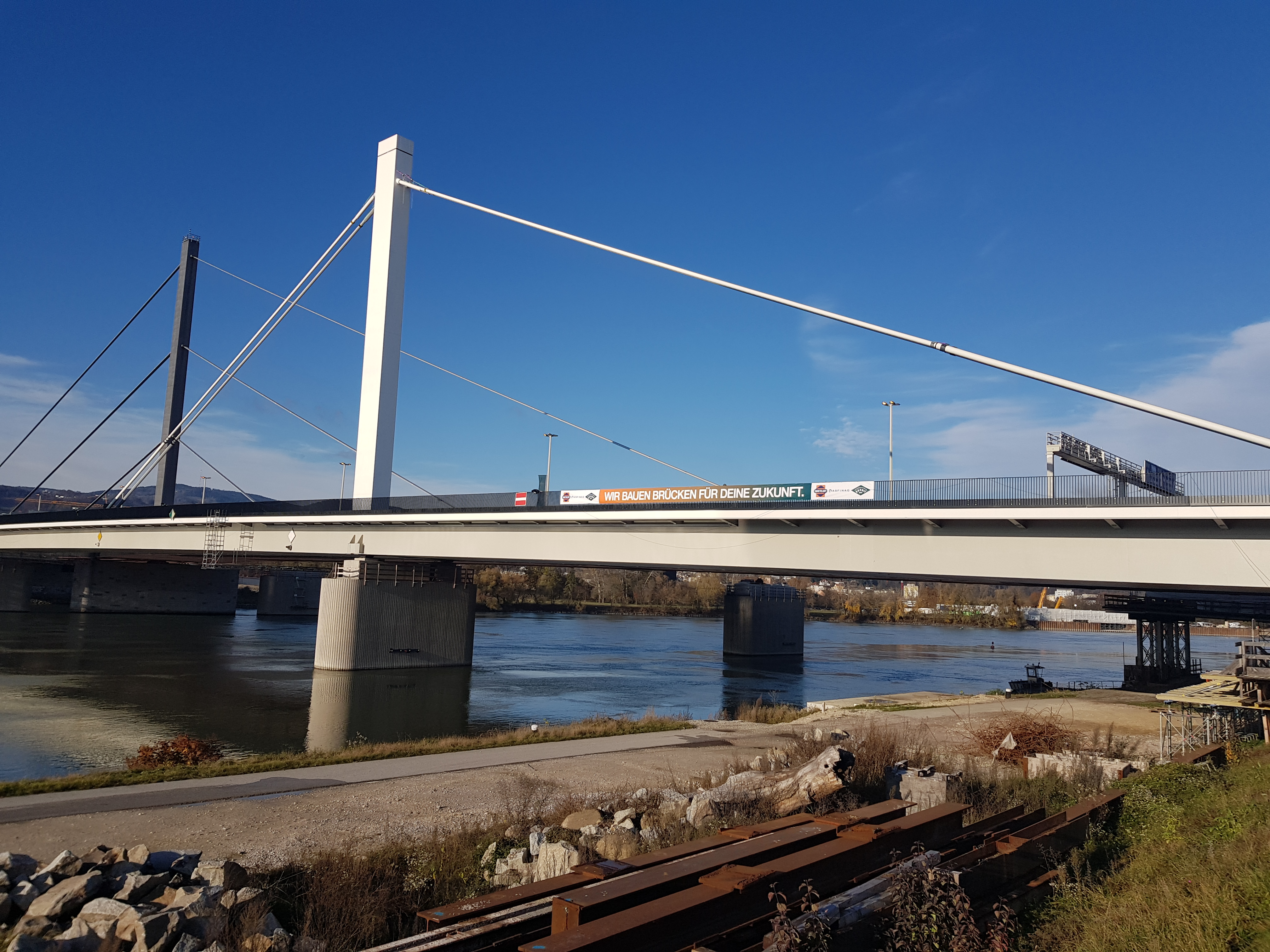 Linz A7 Bypassbrücken  - Výstavba ciest a mostov