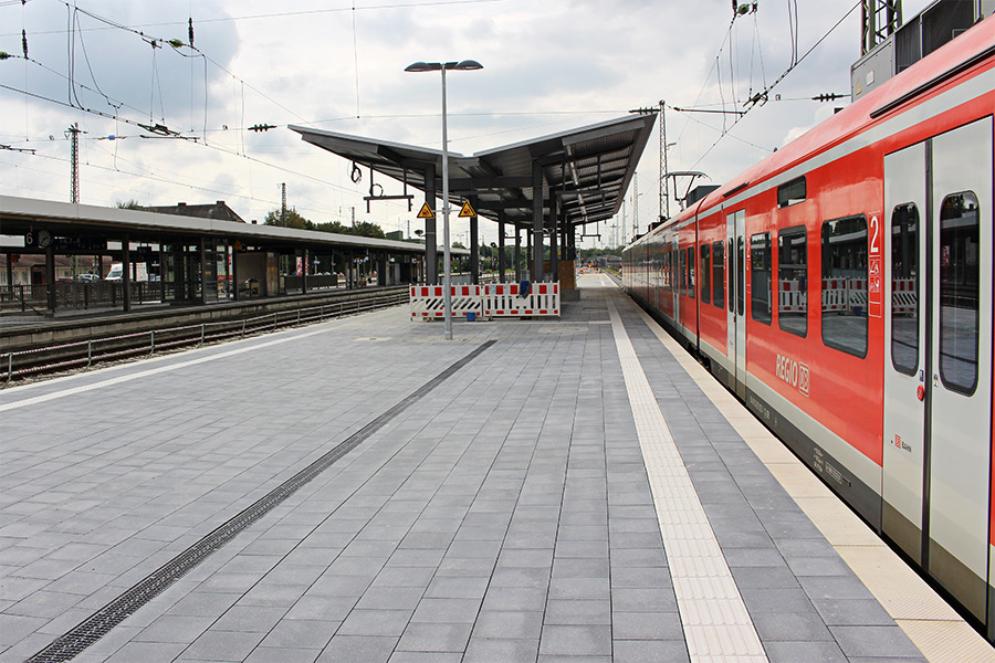Bahnsteig Hauptbahnhof Landshut - Inžinierske stavby