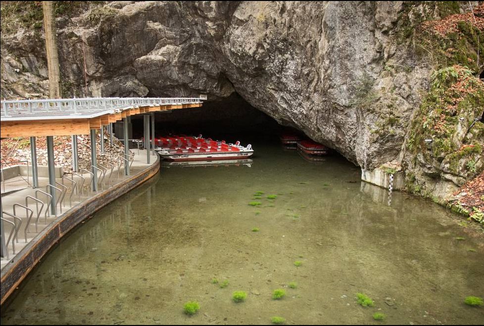 Punkevní jeskyně – novostavba vstupního areálu - Pozemné stavby