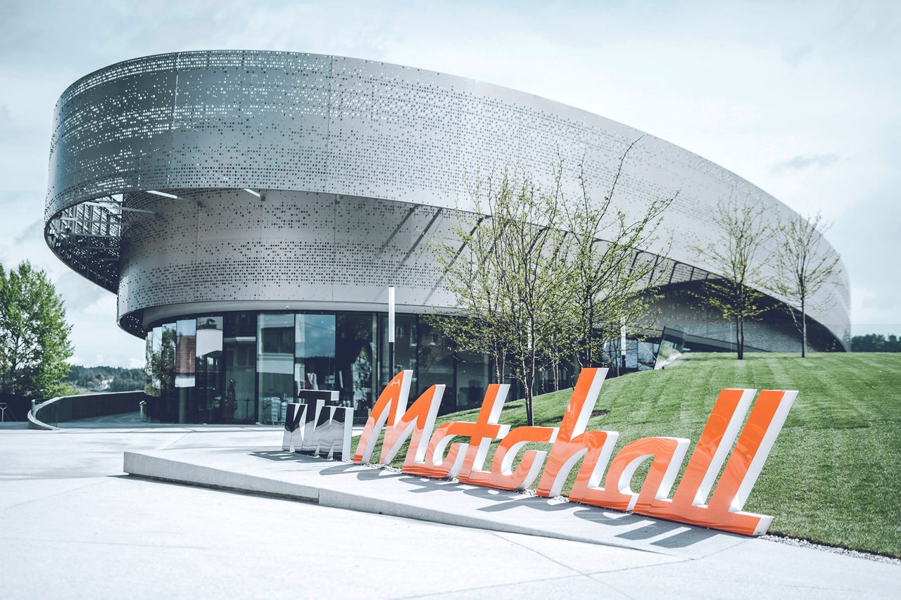Ausstellungsgebäude, KTM Motohall, Mattighofen - Pozemné stavby Ausstellungsgebäude, KTM Motohall, Mattighofen - Pozemné stavby