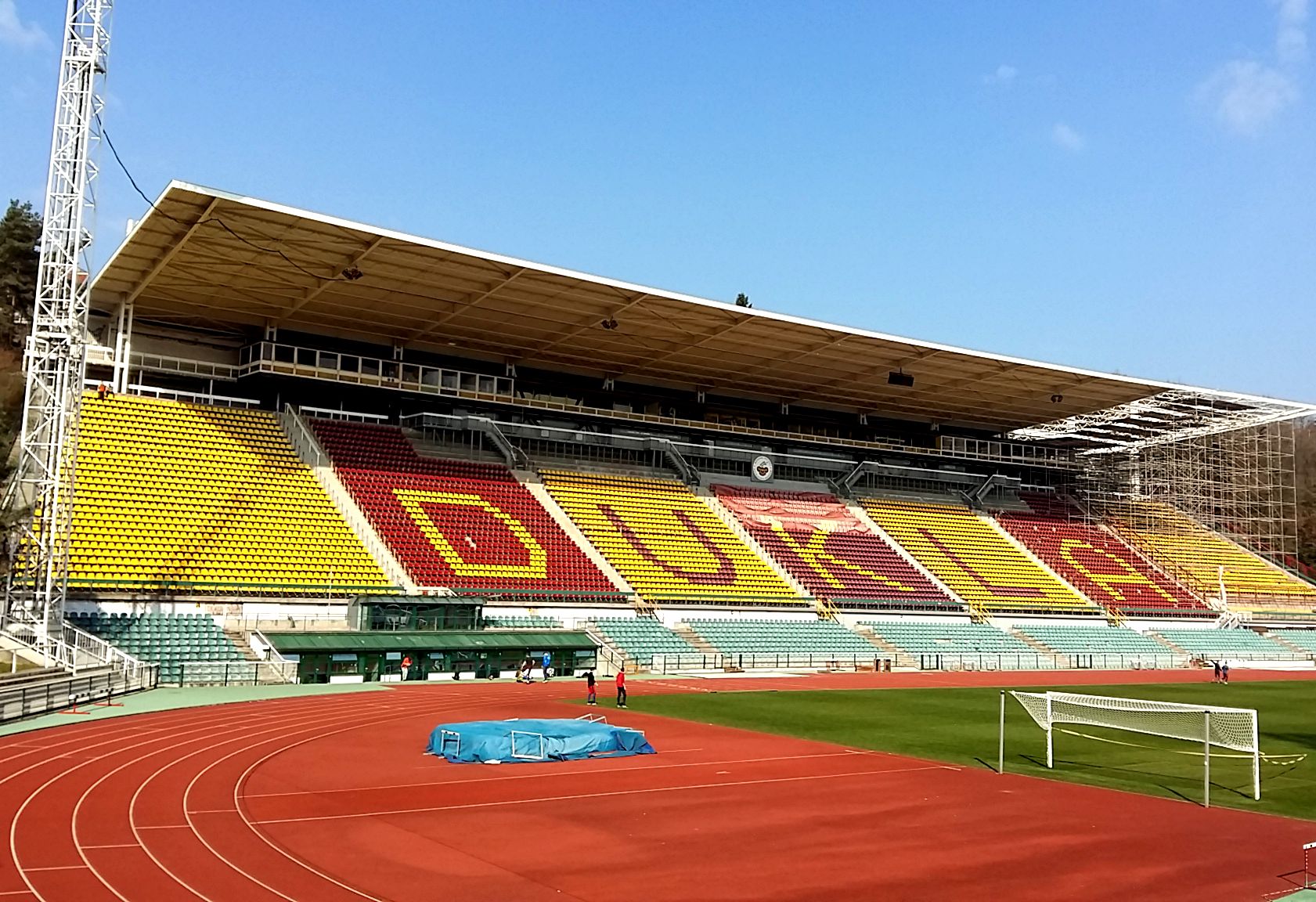 Stadion Juliska rekonstrukce tribuny - Pozemné stavby