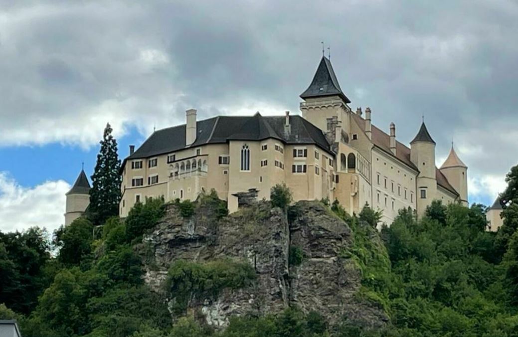 Wohnen mit Blick auf Schloss Rosenburg - AT