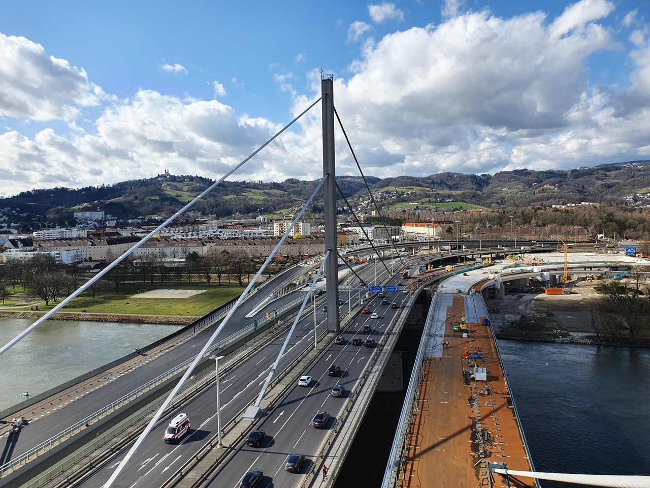 Linz A7 Bypassbrücken  - Výstavba ciest a mostov Linz A7 Bypassbrücken  - Výstavba ciest a mostov