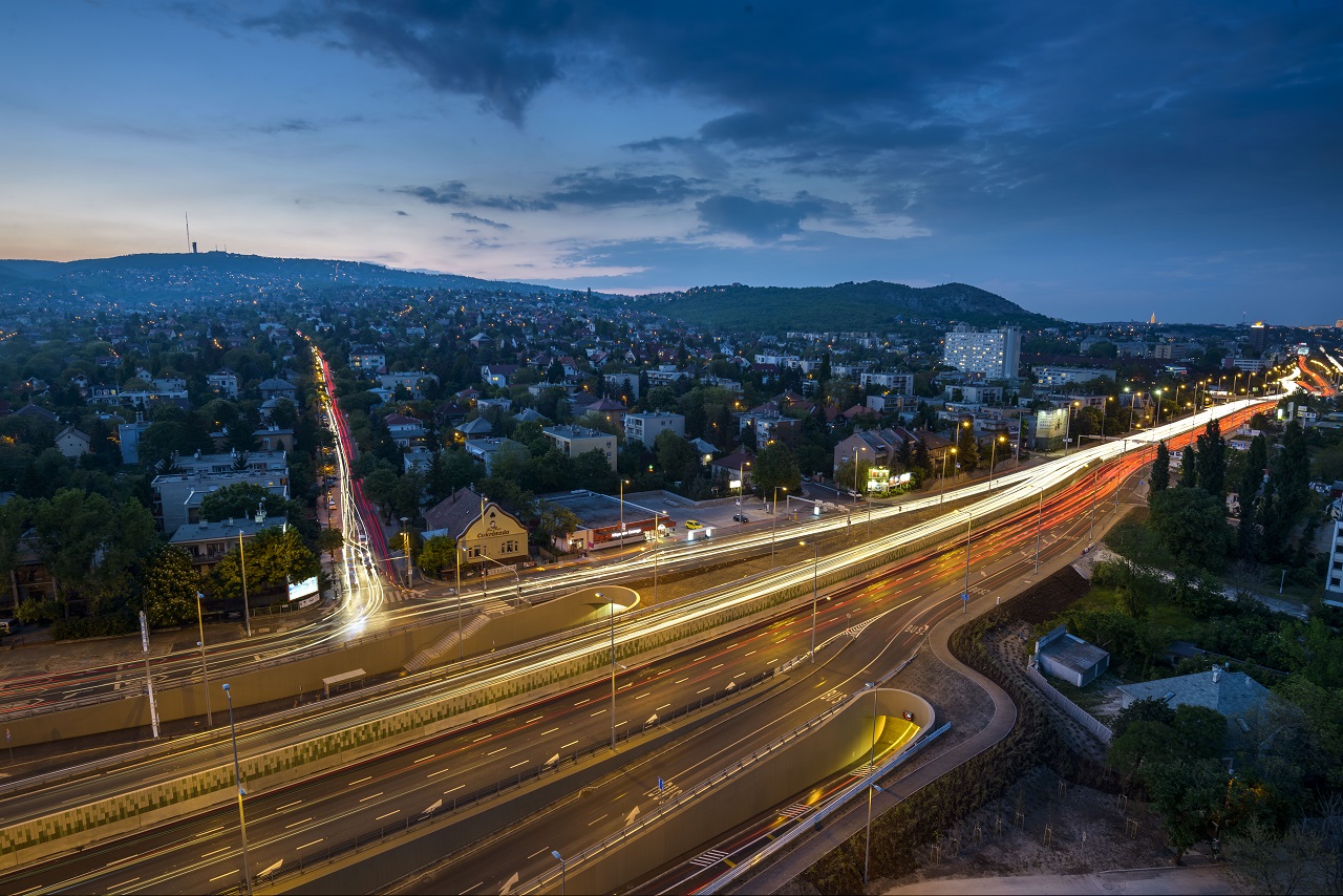 M1 - M7 bevezető szakasz  - Výstavba ciest a mostov