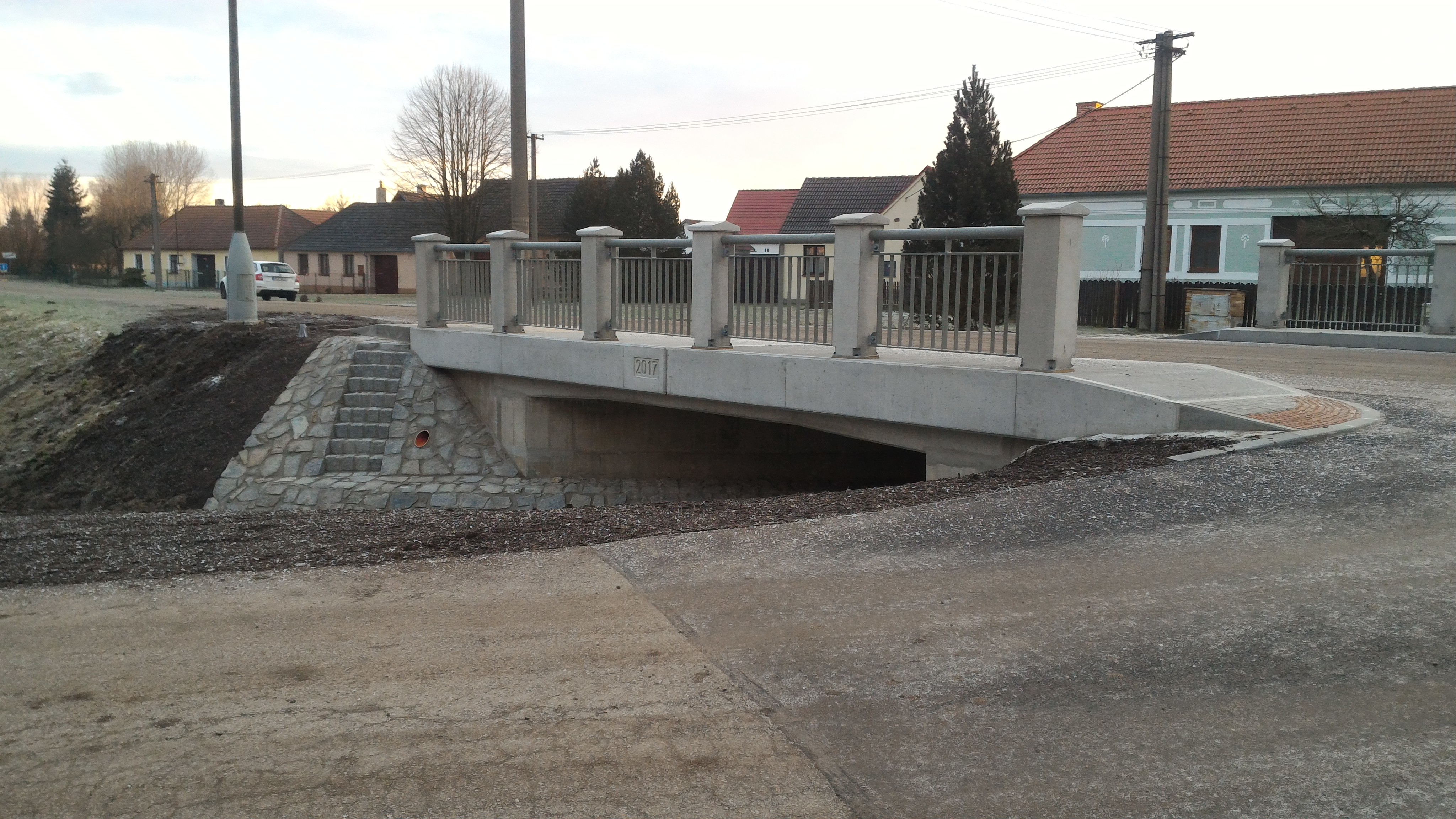 Mažice – rekonstrukce mostů na území obce - Výstavba ciest a mostov