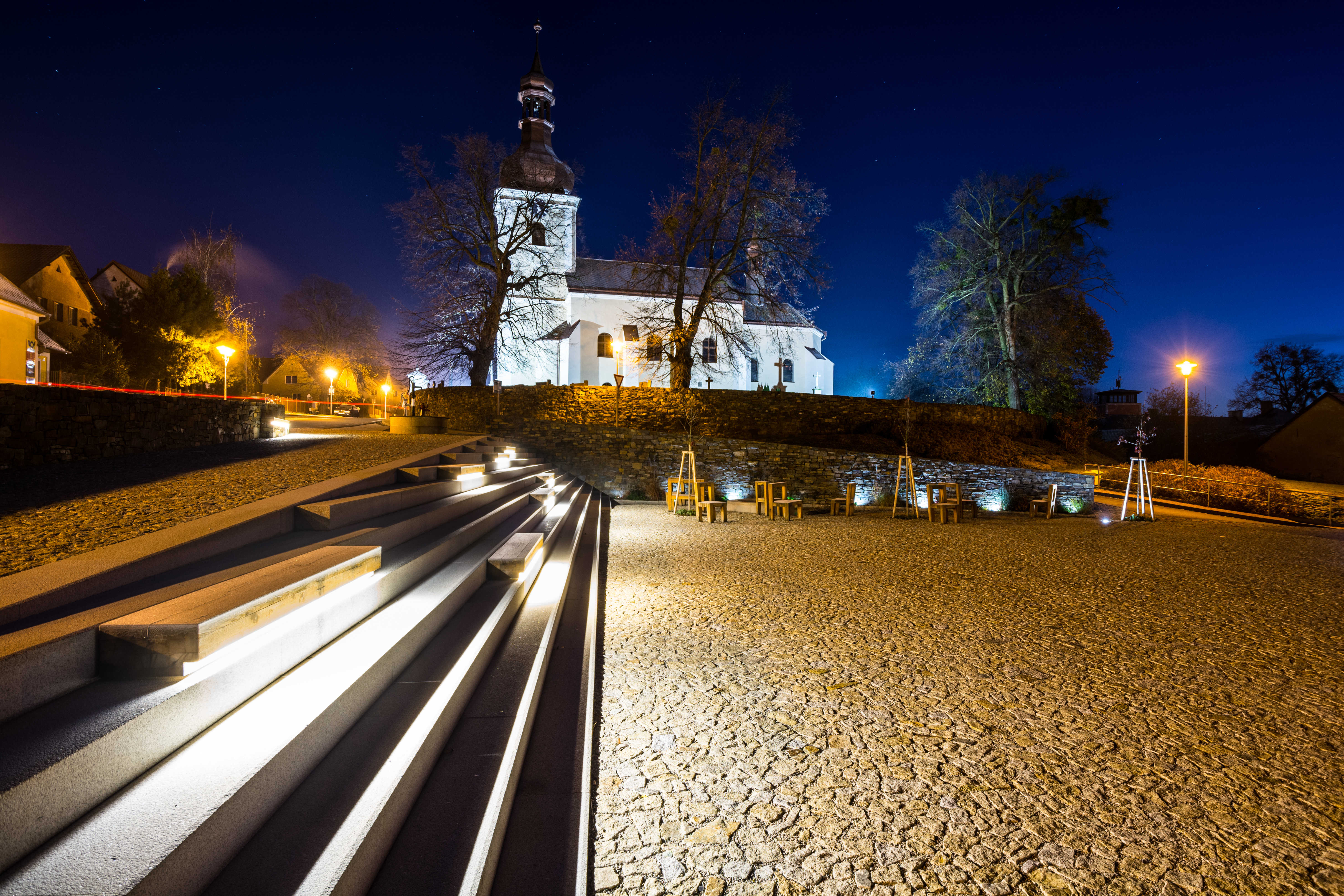 Velká Polom – revitalizace návsi - Výstavba ciest a mostov