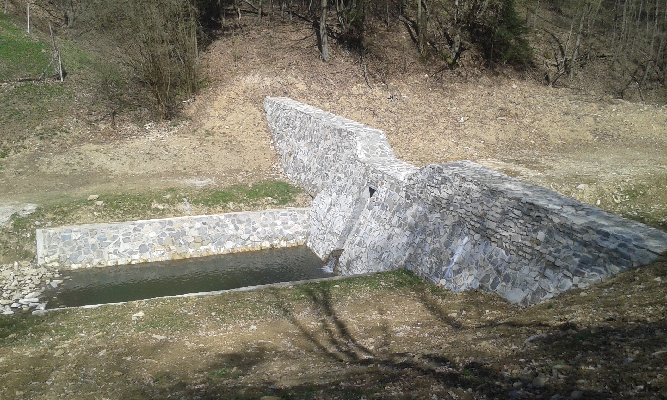 Žitná – Radiša, Rakovec, prehrádzka a stabilizácia koryta - Inžinierske stavby