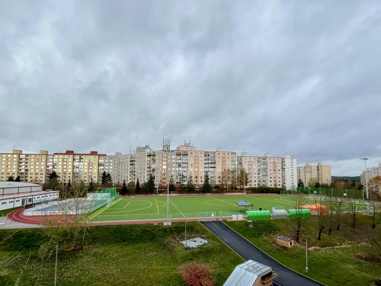 Rekonstrukce sportovního areálu ZŠ, ul. Kralovická, Plzeň - Špeciálne kompetencie