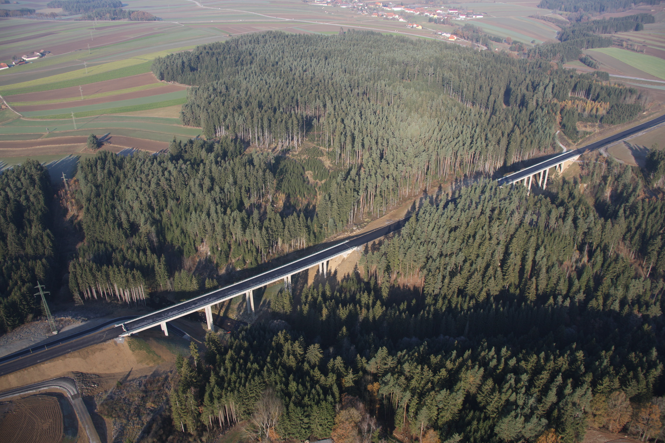 Umfahrung Zwettel - Výstavba ciest a mostov