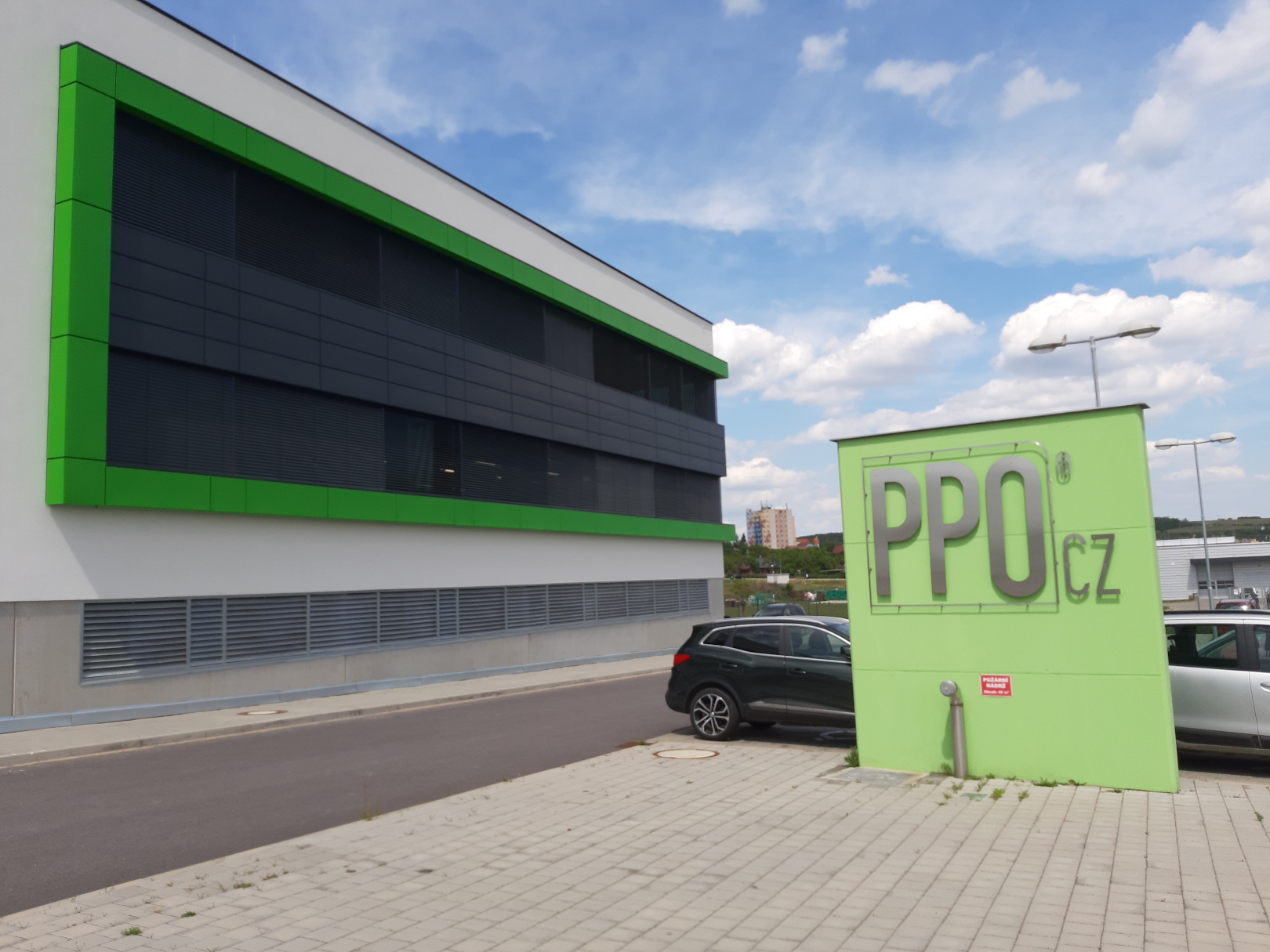 Znojmo – výrobní hala a vývojové centrum  PPO Group CZ - Pozemné stavby