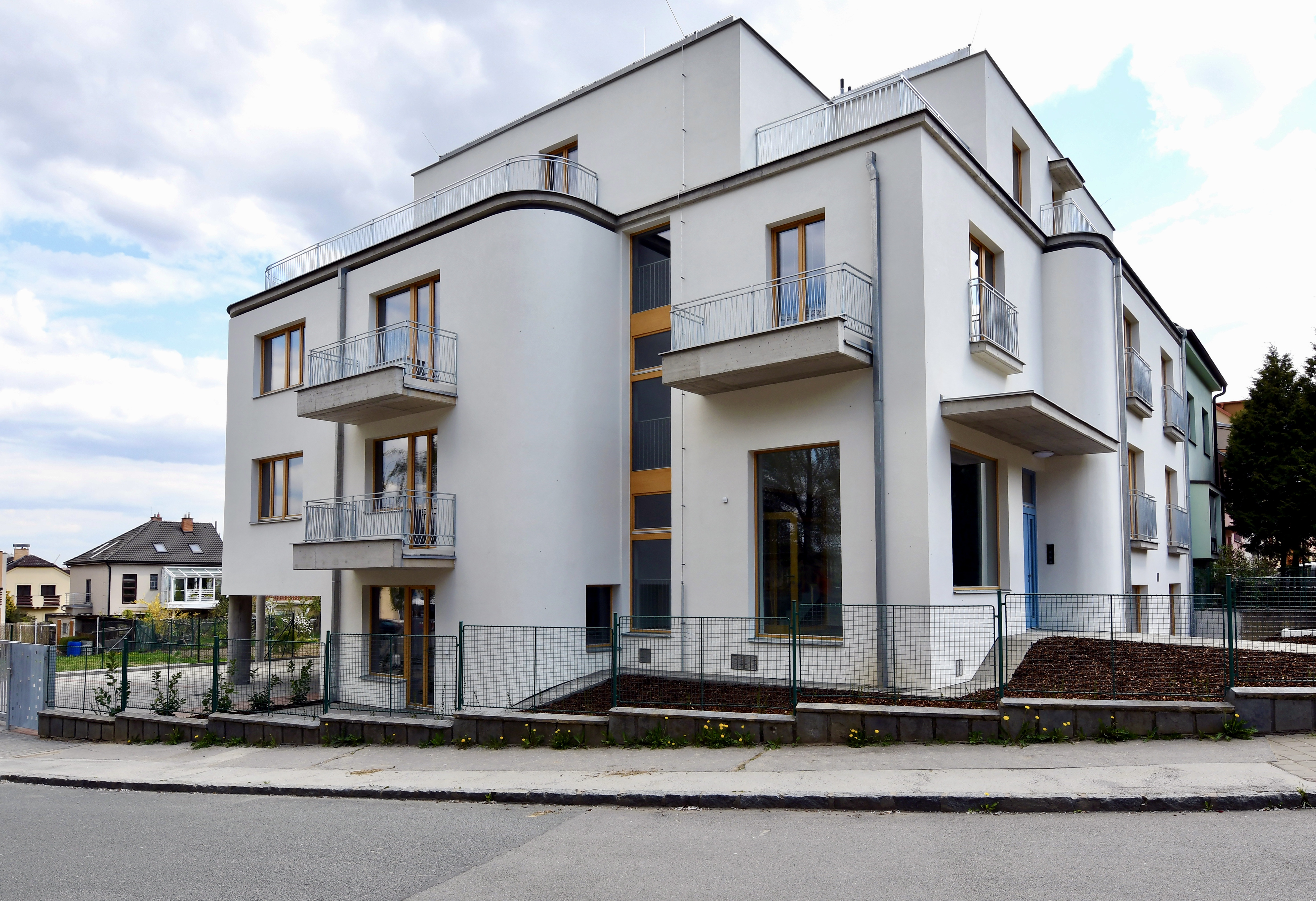 Brno-Jundrov – rekonstrukce bytového domu - Pozemné stavby