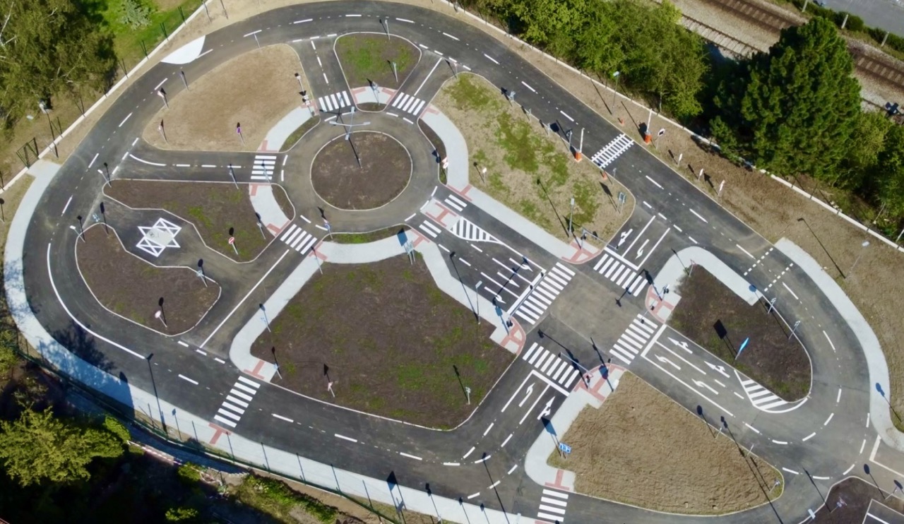 Příbram – rekonstrukce dopravního hřiště - Výstavba ciest a mostov