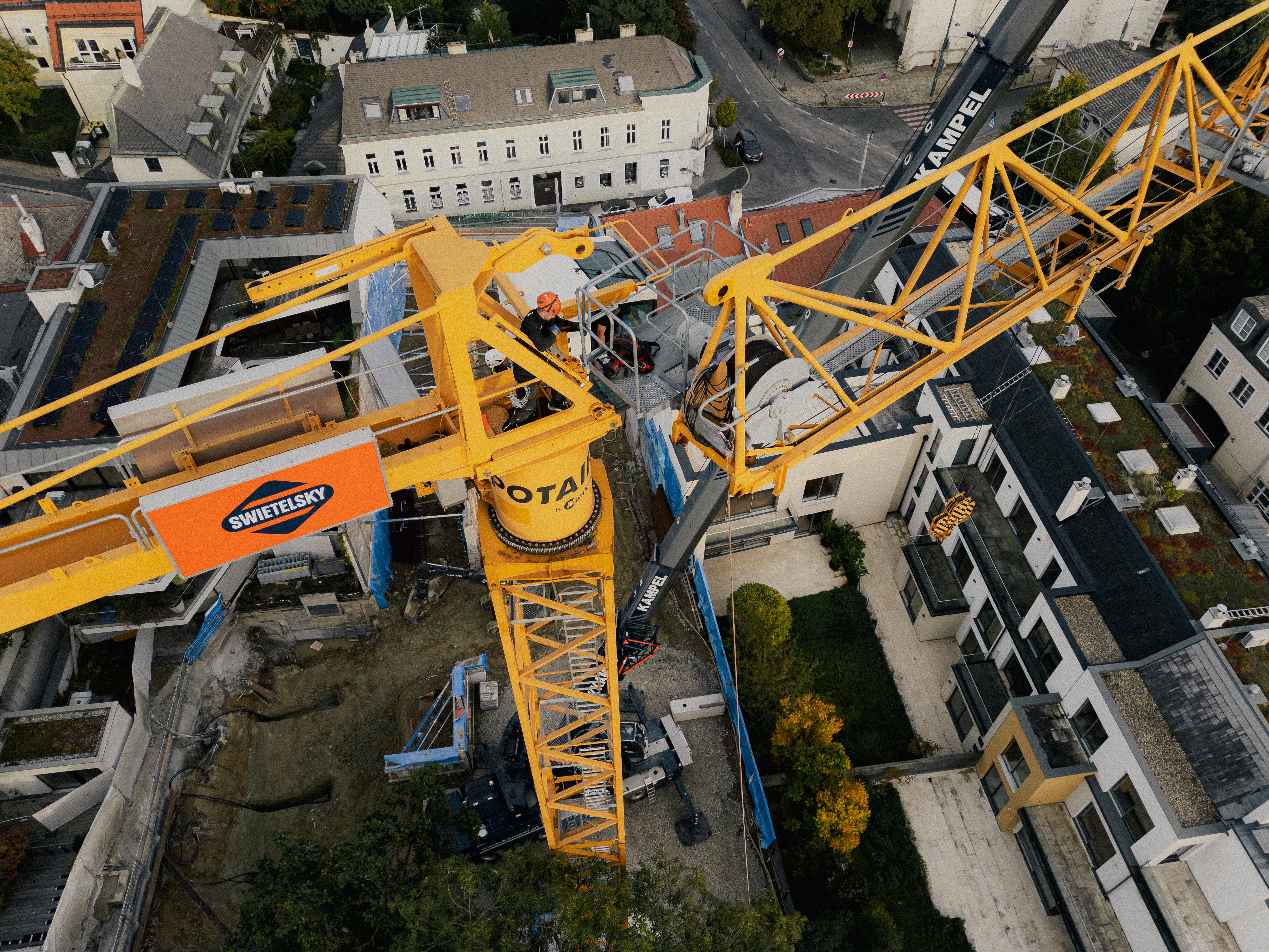 20251009 Armbrustergasse Kranaufbau ©Swietelsky AG 225