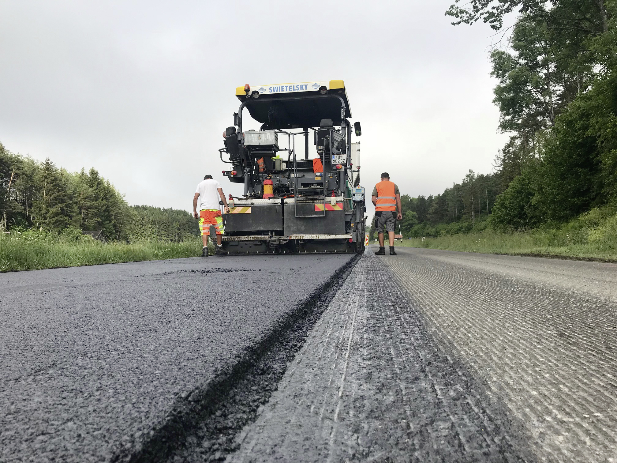 Straßenbau, Tirol - Výstavba ciest a mostov