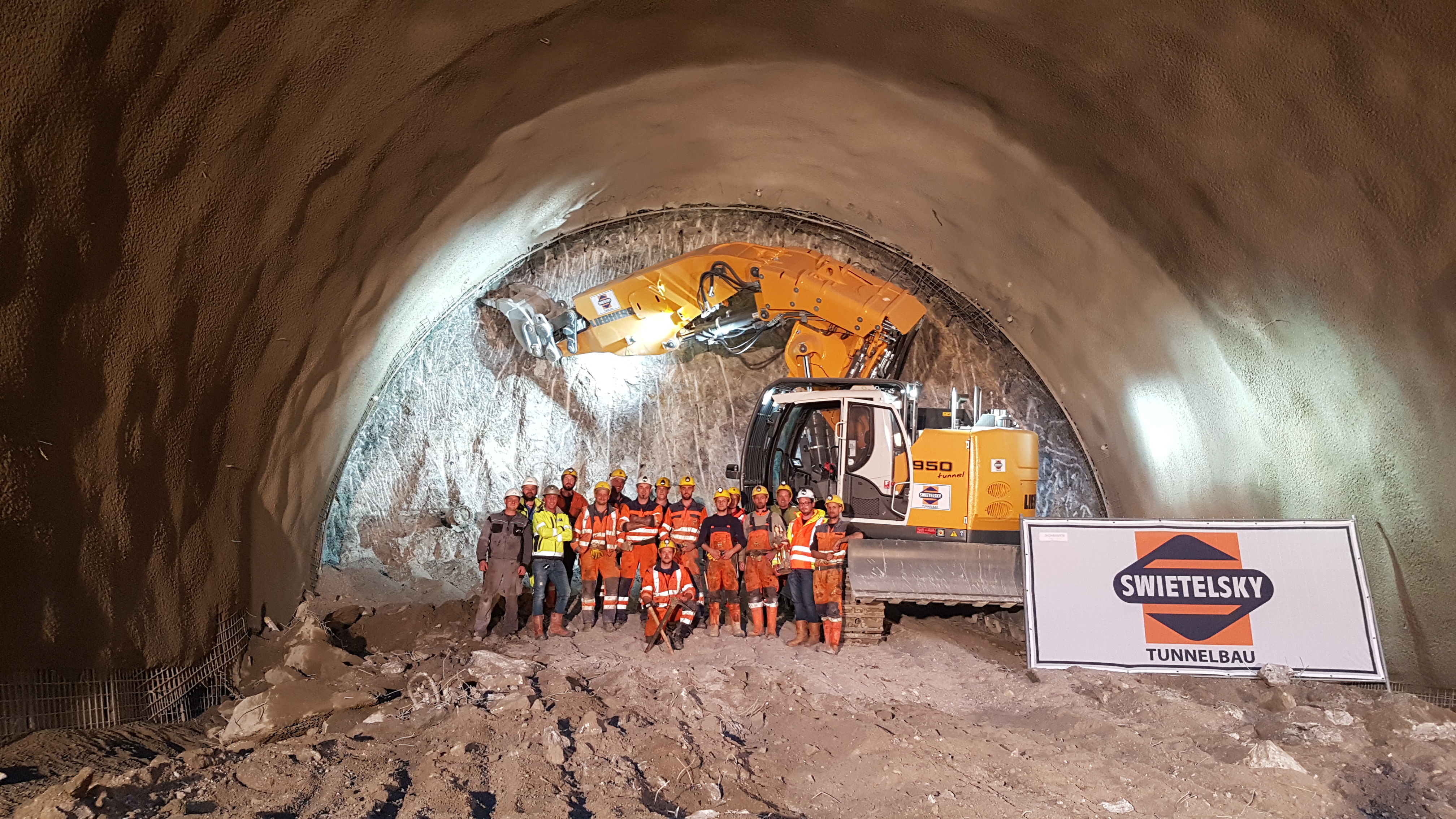 A11 Karawankenautobahn - 2. Röhre Karawankentunnel - Výstavba tunelov