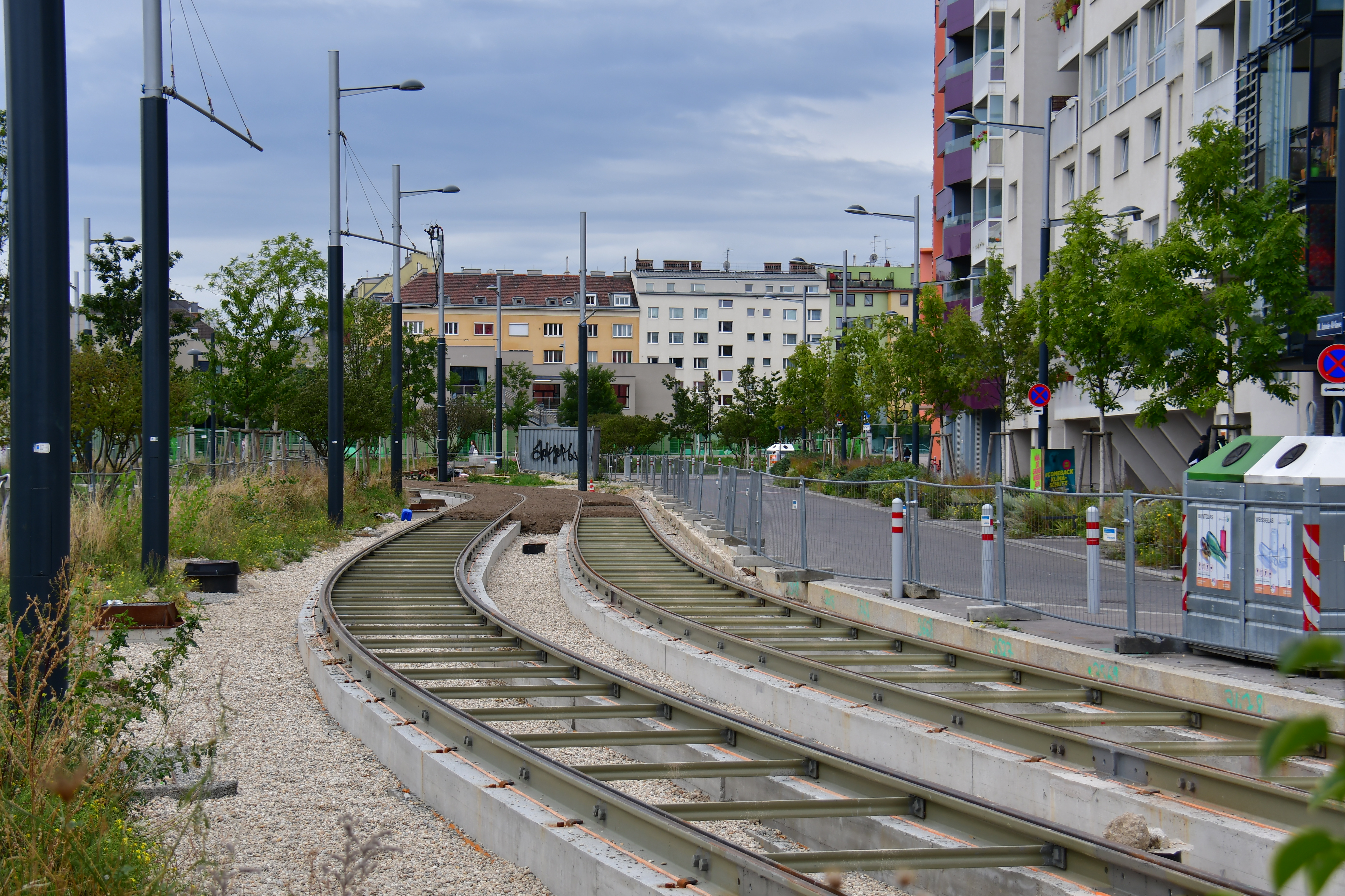Verlängerung Linie D - Železničné stavby