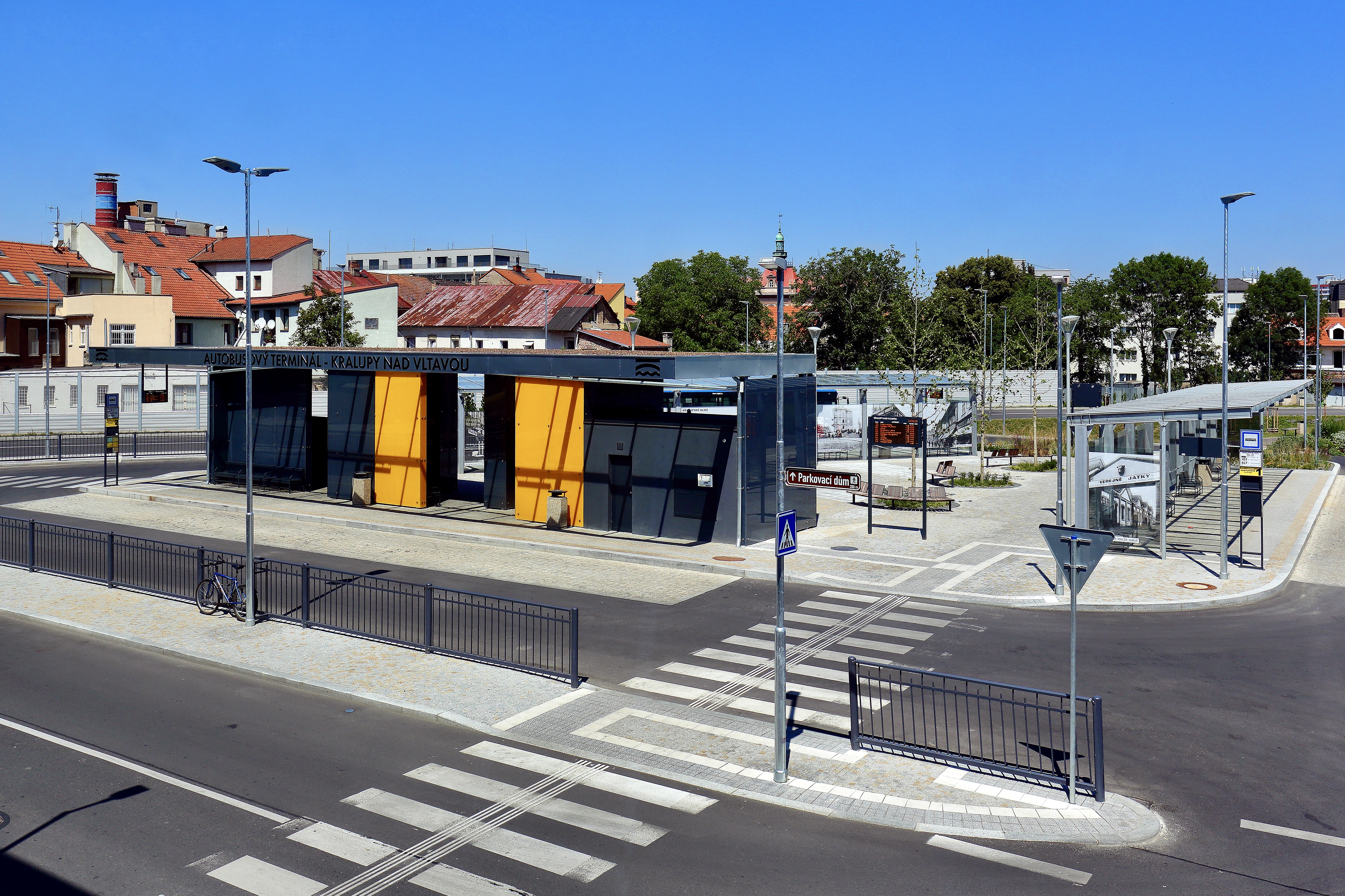 Kralupy nad Vltavou – terminál autobusového nádraží - Výstavba ciest a mostov