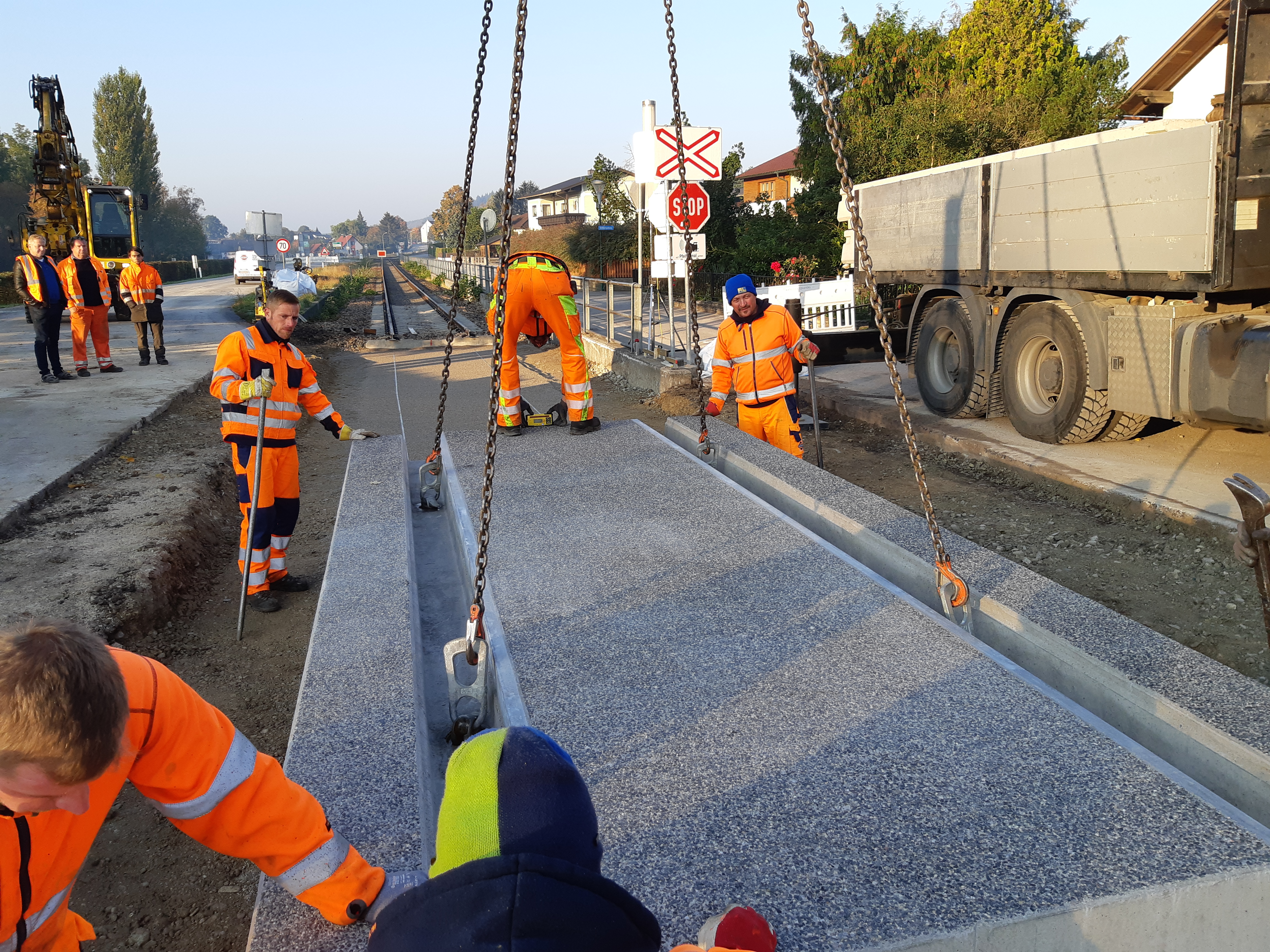 Erneuerung EK mit Gleistragplatten - Železničné stavby