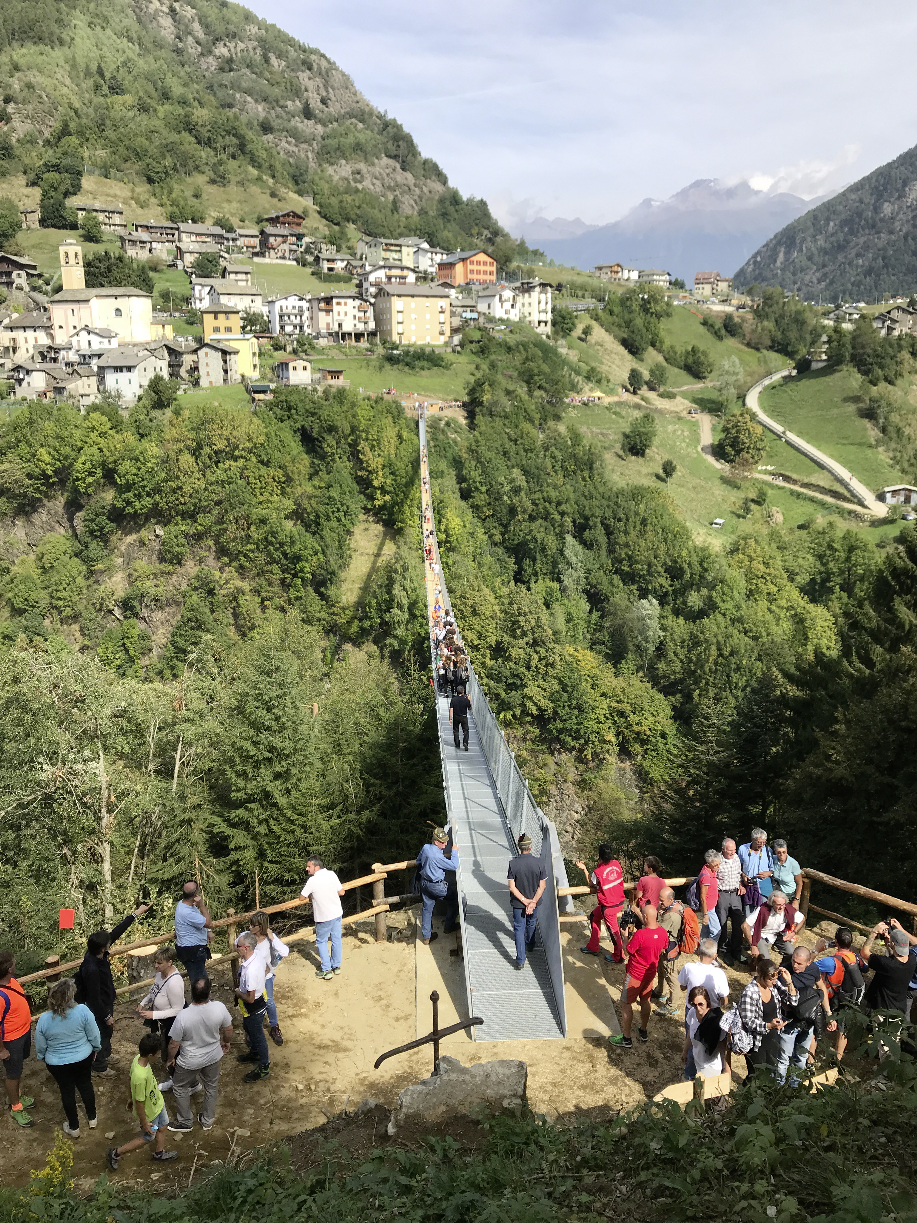 Costruzione di ponti, ponte sospeso pedonale, Tartano - Výstavba ciest a mostov