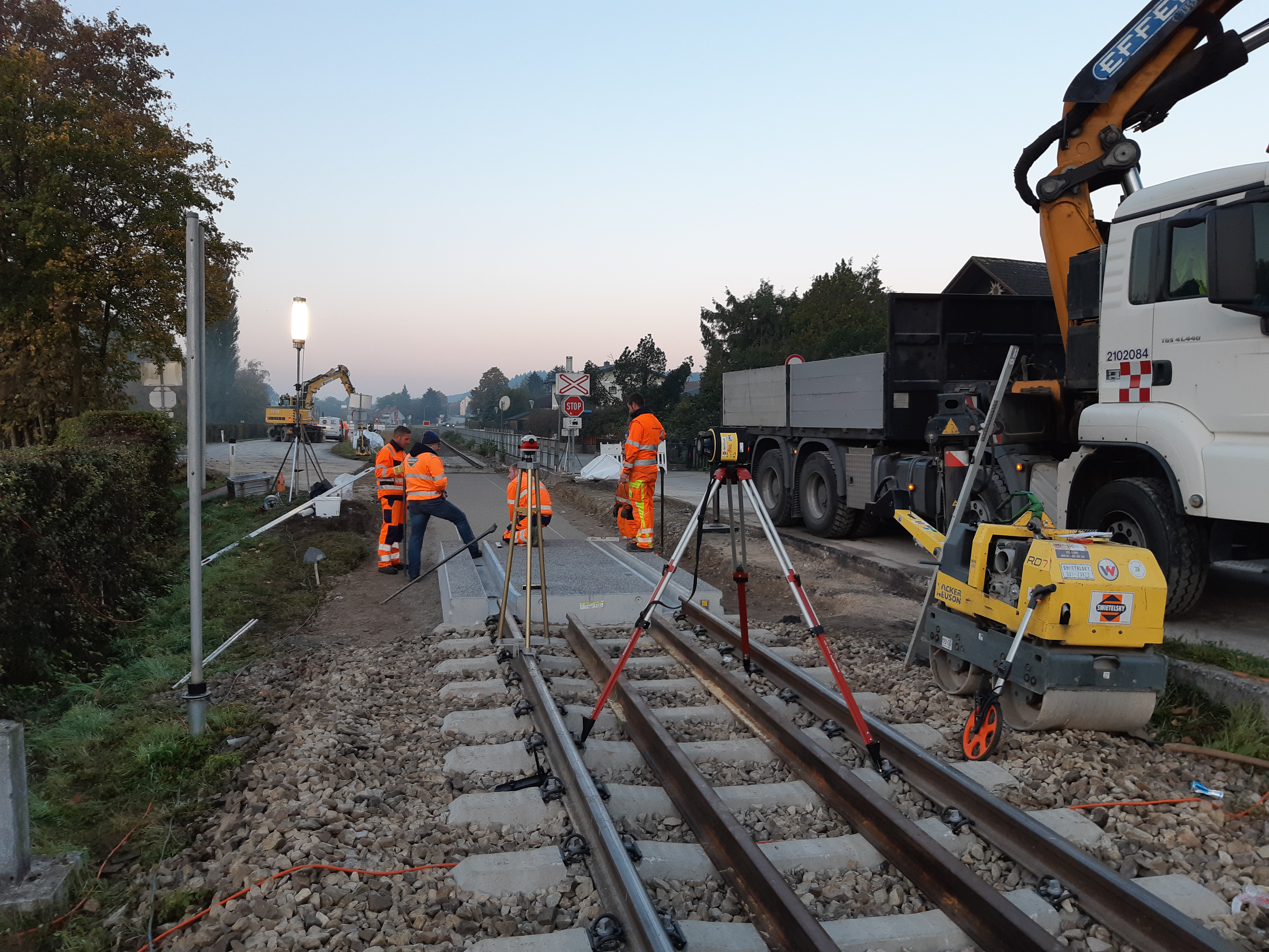 Erneuerung EK mit Gleistragplatten - Železničné stavby