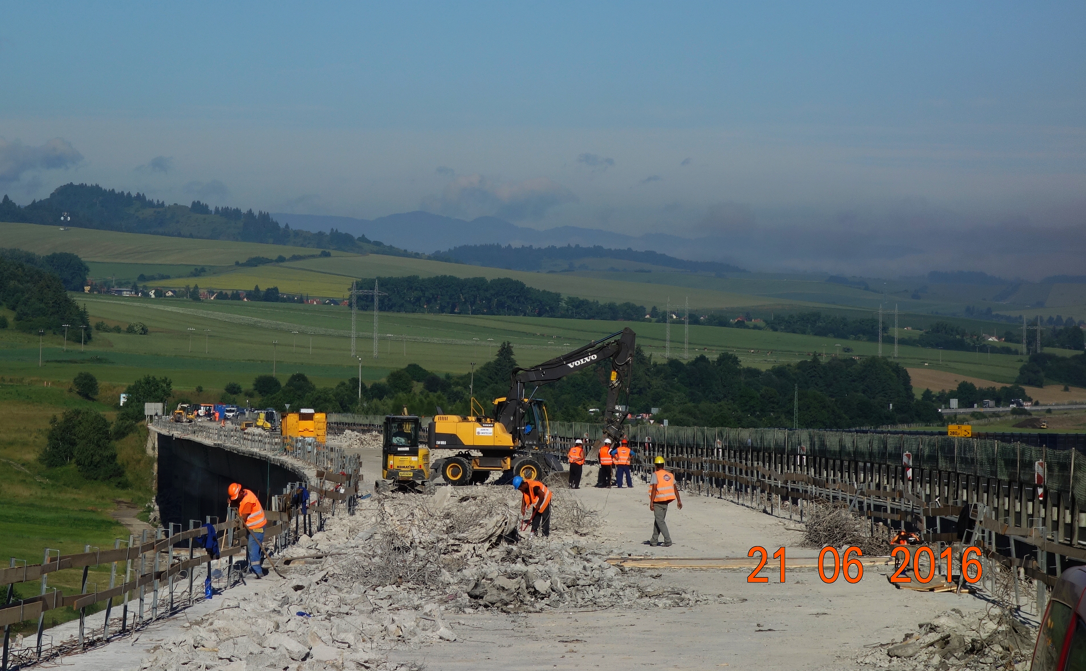 Oprava diaľničného mosta ev. č. D1-220 Podtureň (1 038 m) - Výstavba ciest a mostov
